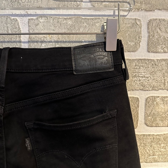 Levi’s 311 - Picture 4 of 5